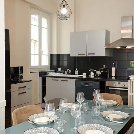 Hyper Centre 2 70m2 6 Personnes * Reims